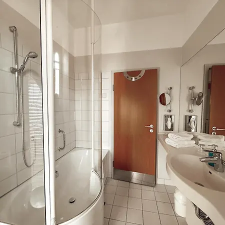 Sylter Hof Otel 4*