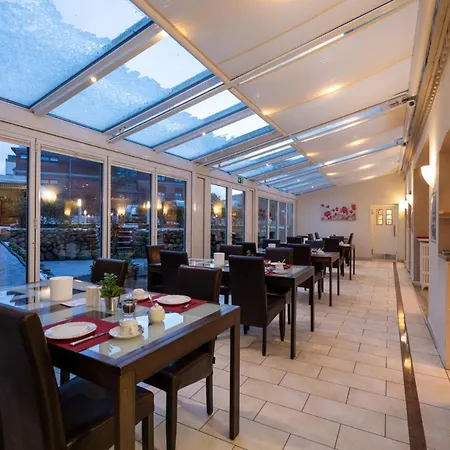 Sylter Hof Otel 4*