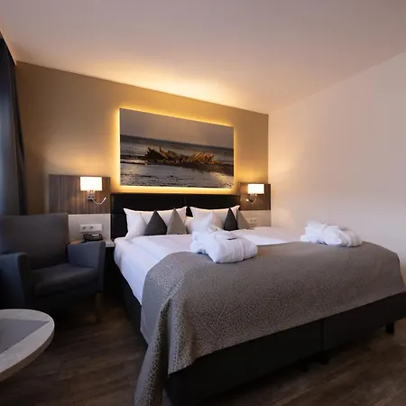 Sylter Hof Otel 4*